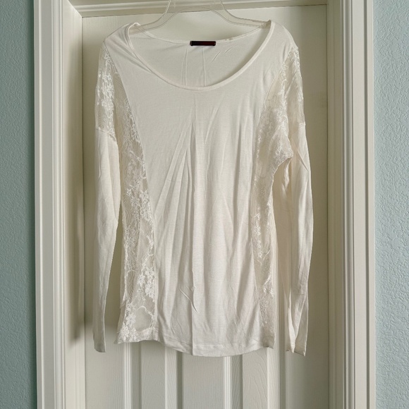 Red By Bke Tops - BKE Red top M